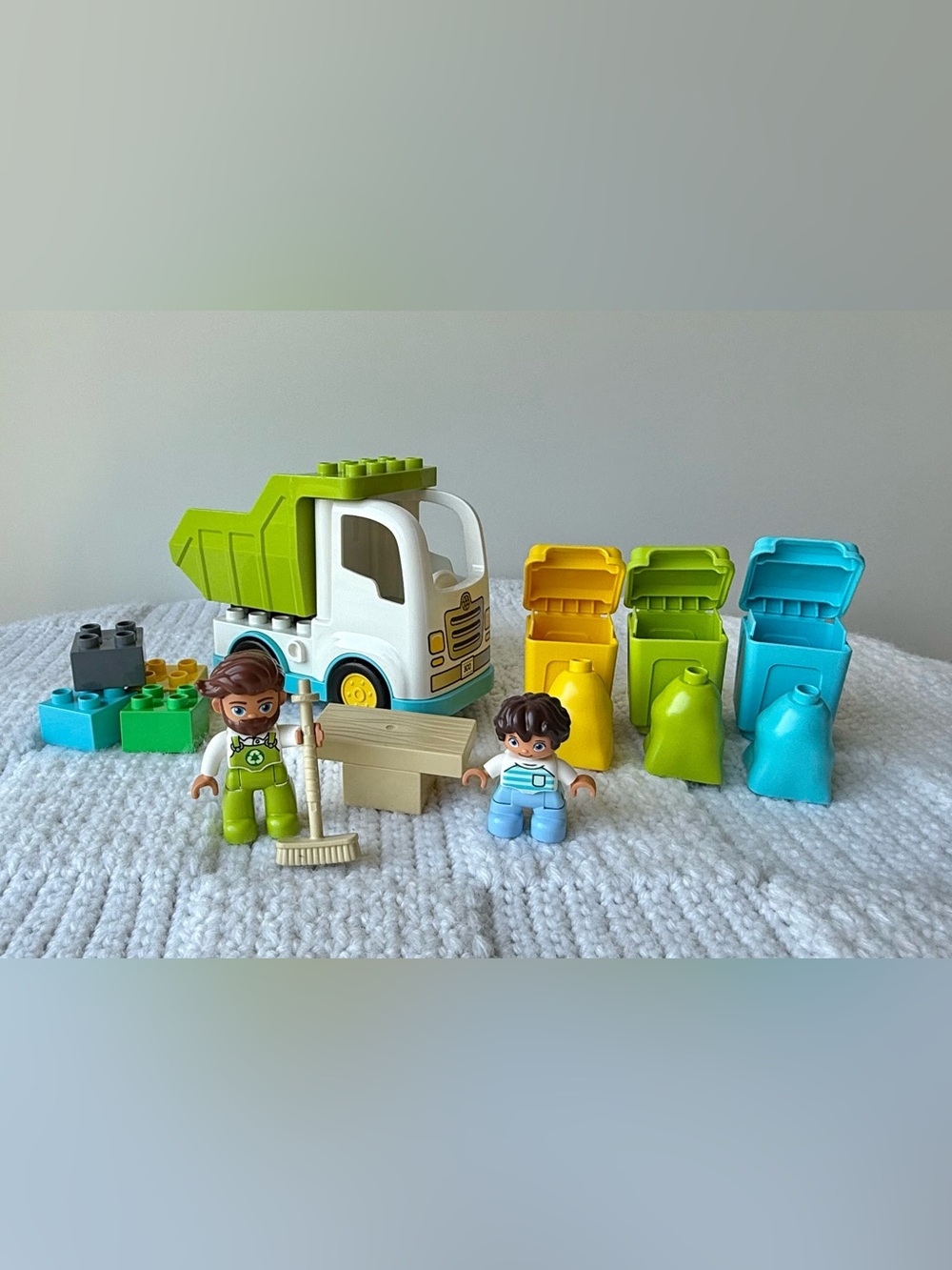 LEGO DUPLO Town Garbage Truck and Recycling (10945)